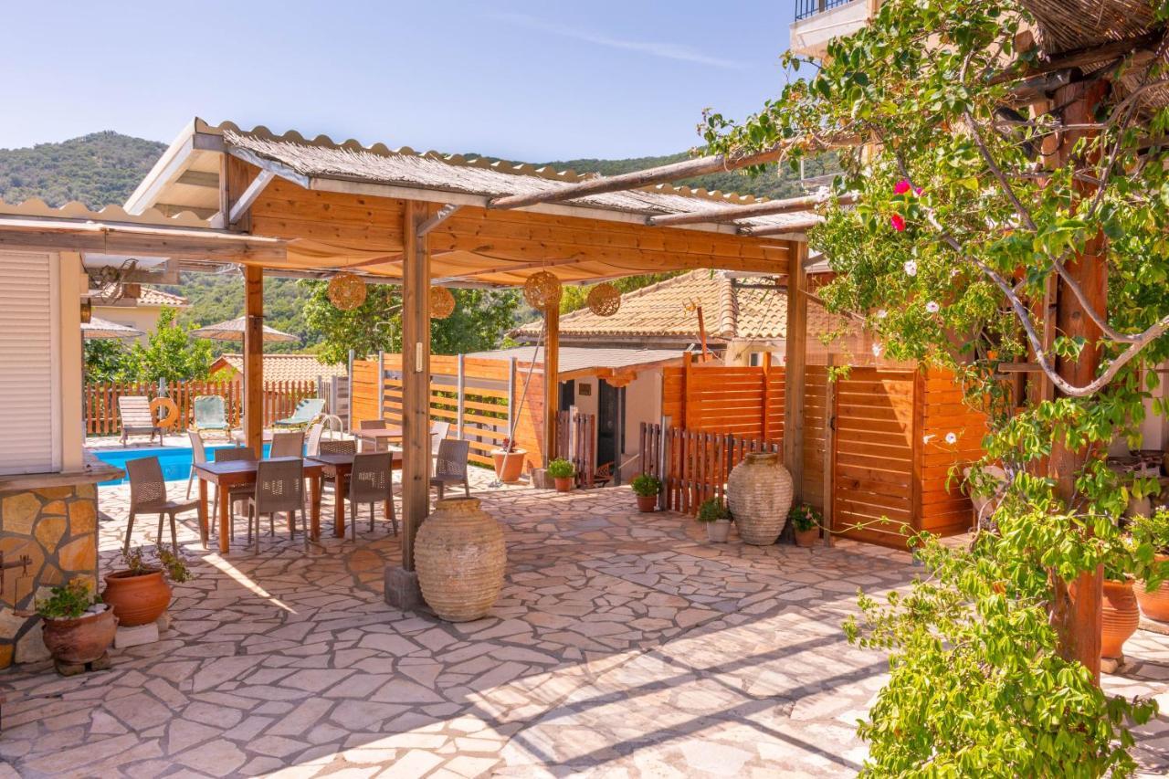 Apagio Apartments Mikros Gialos Exteriér fotografie