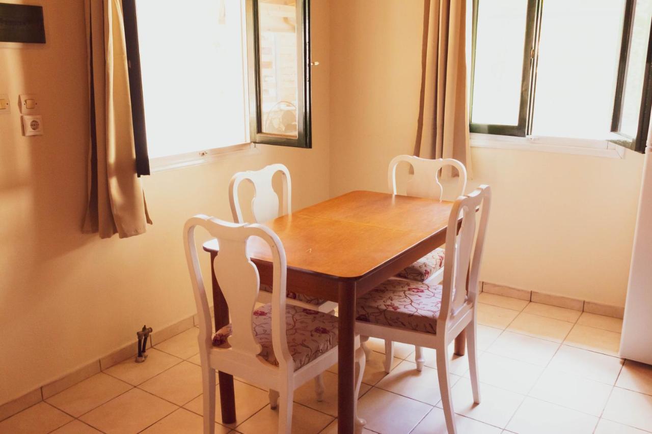 Apagio Apartments Mikros Gialos Exteriér fotografie