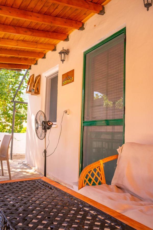 Apagio Apartments Mikros Gialos Exteriér fotografie